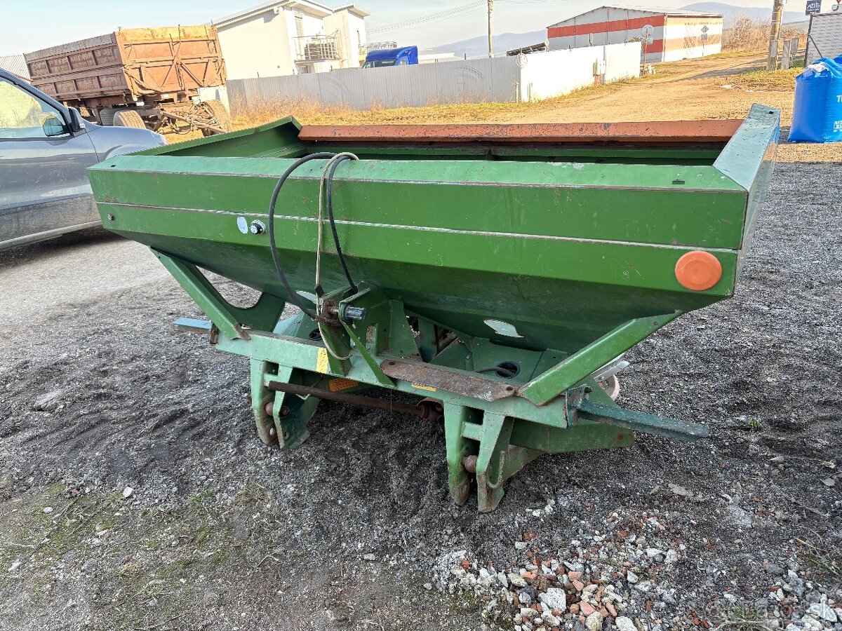 Rozmetadlo hnojív - 2