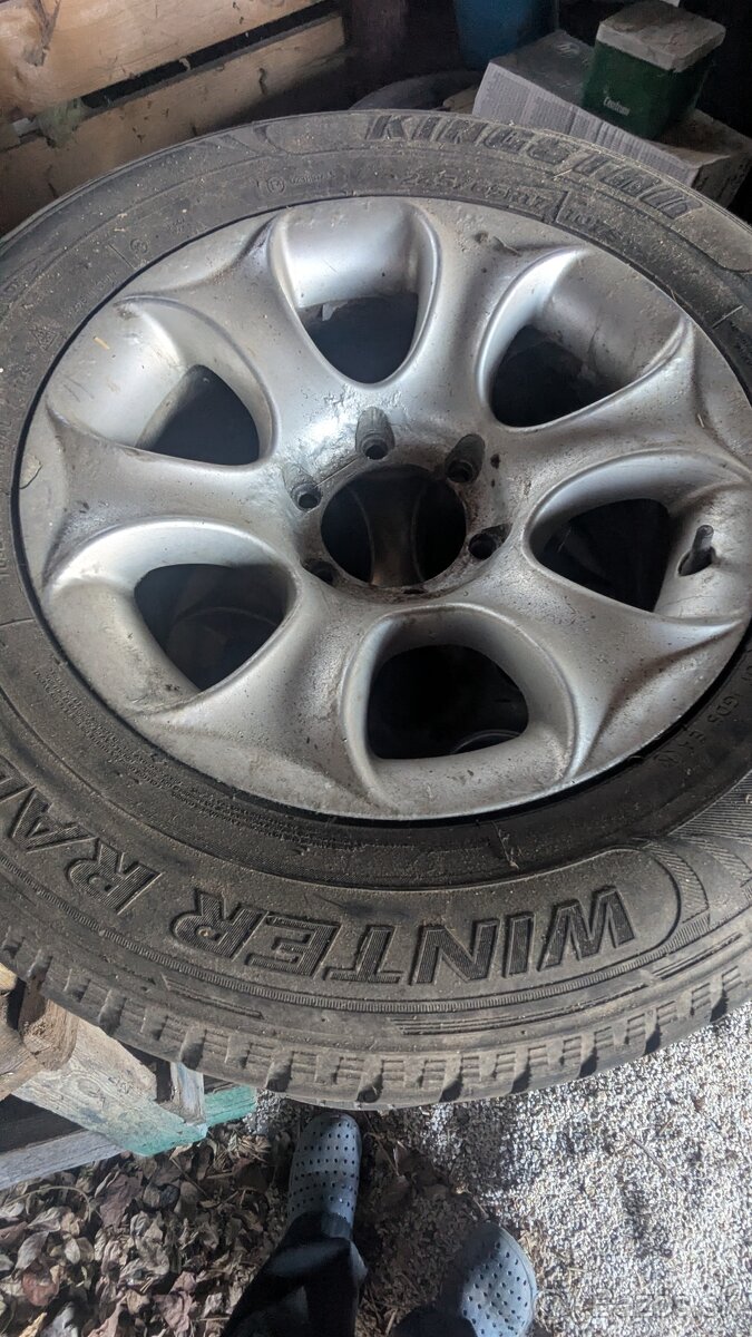 predam n.diely na yety a toyota - 2