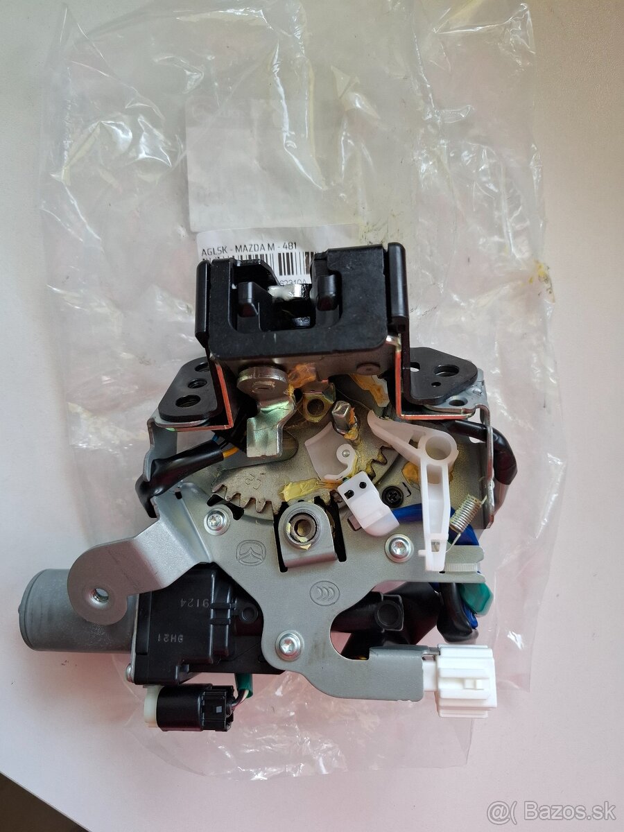 Kufor zamok Mazda CX 30 - 2