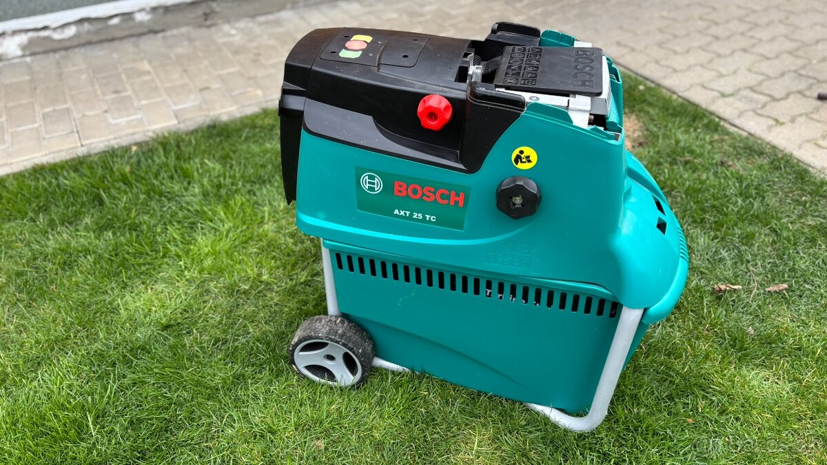 Predám drvič konárov BOSCH AXT 25 TC. - 2