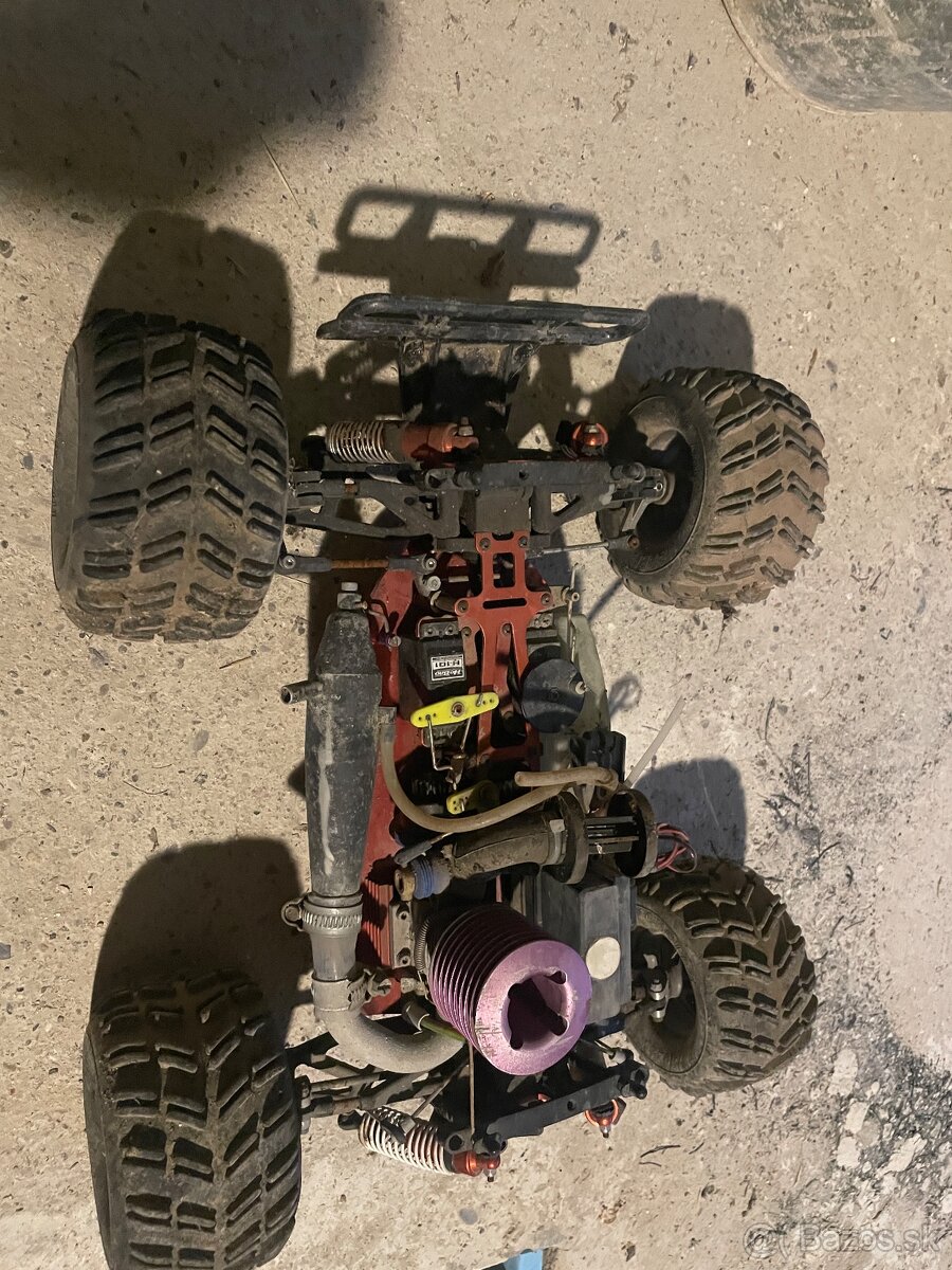 Benzinové RC auto - 2
