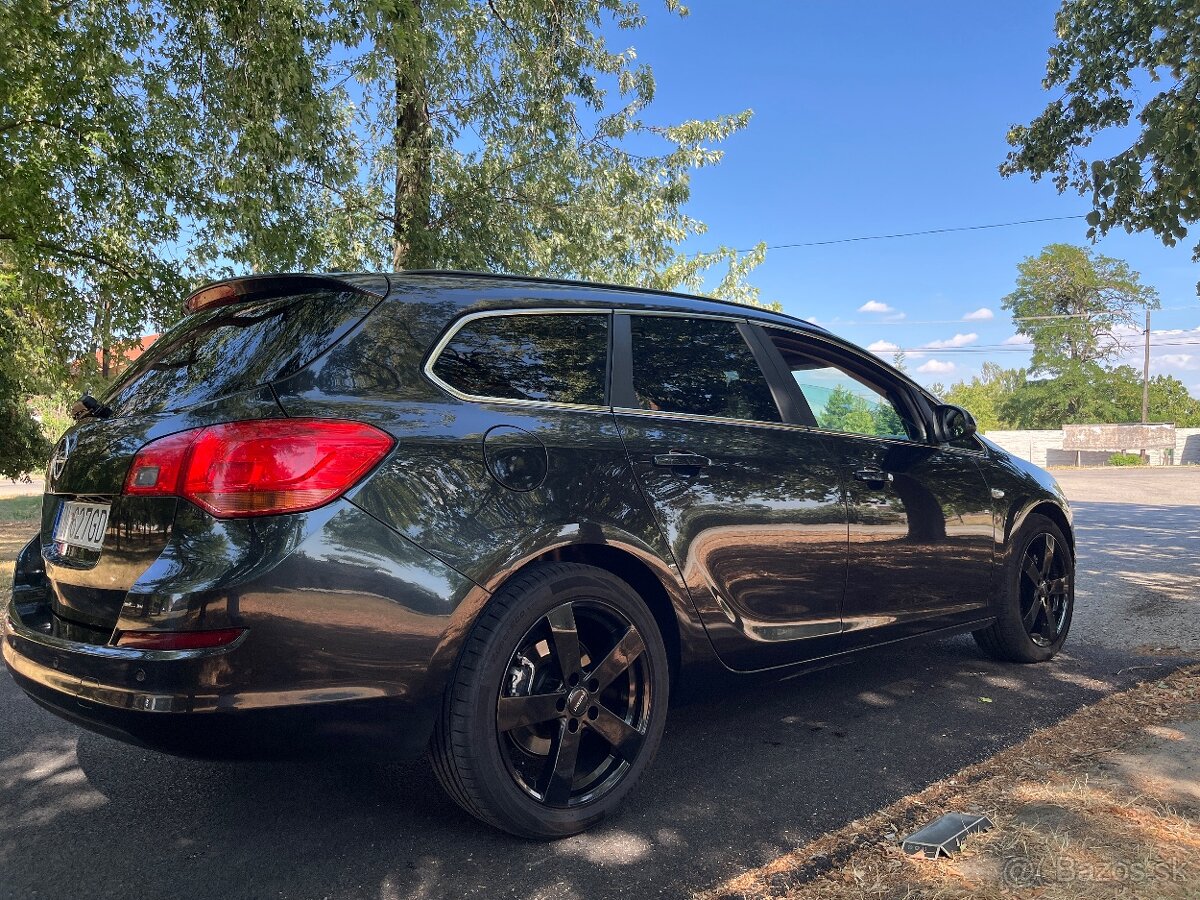 Opel Astra - 2