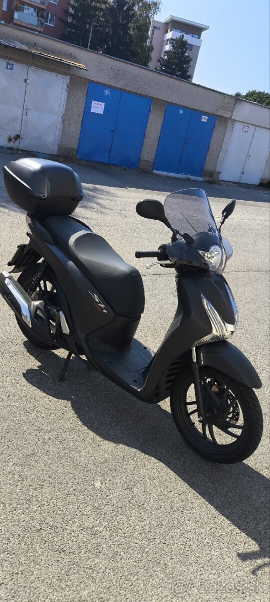 Honda sh125i 2015 - 2