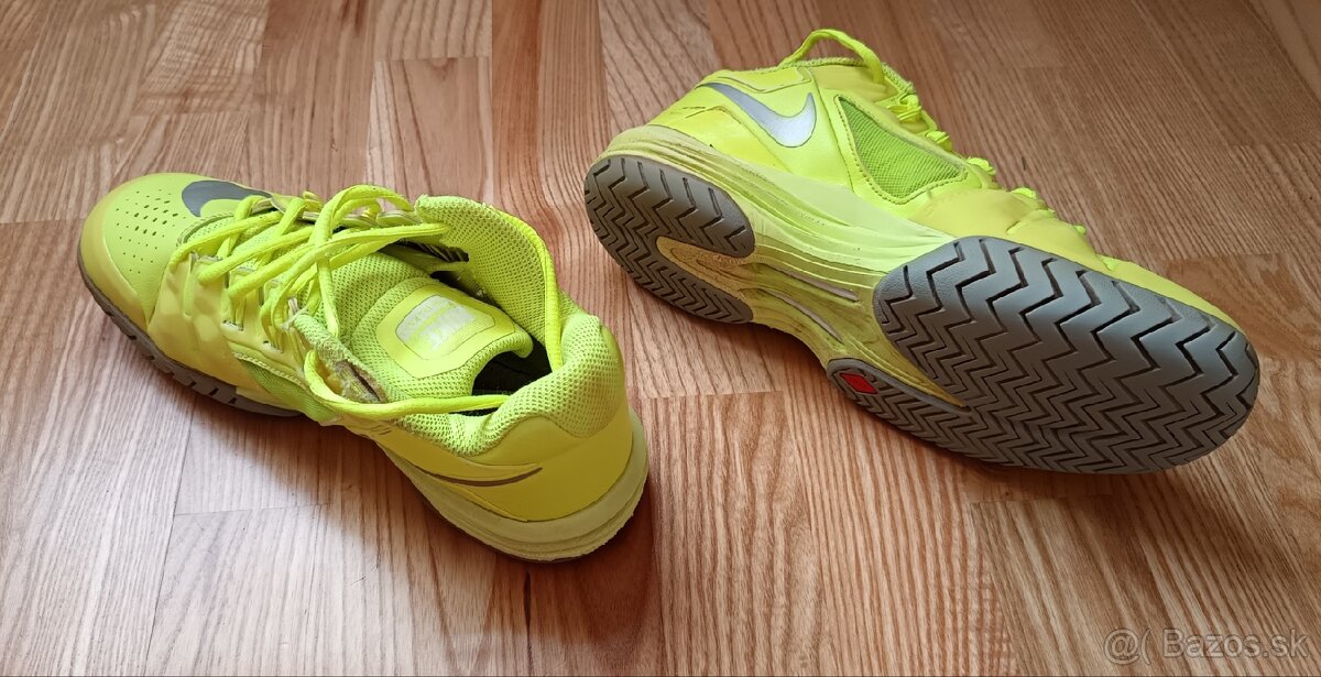 Botasky NIKE - 2