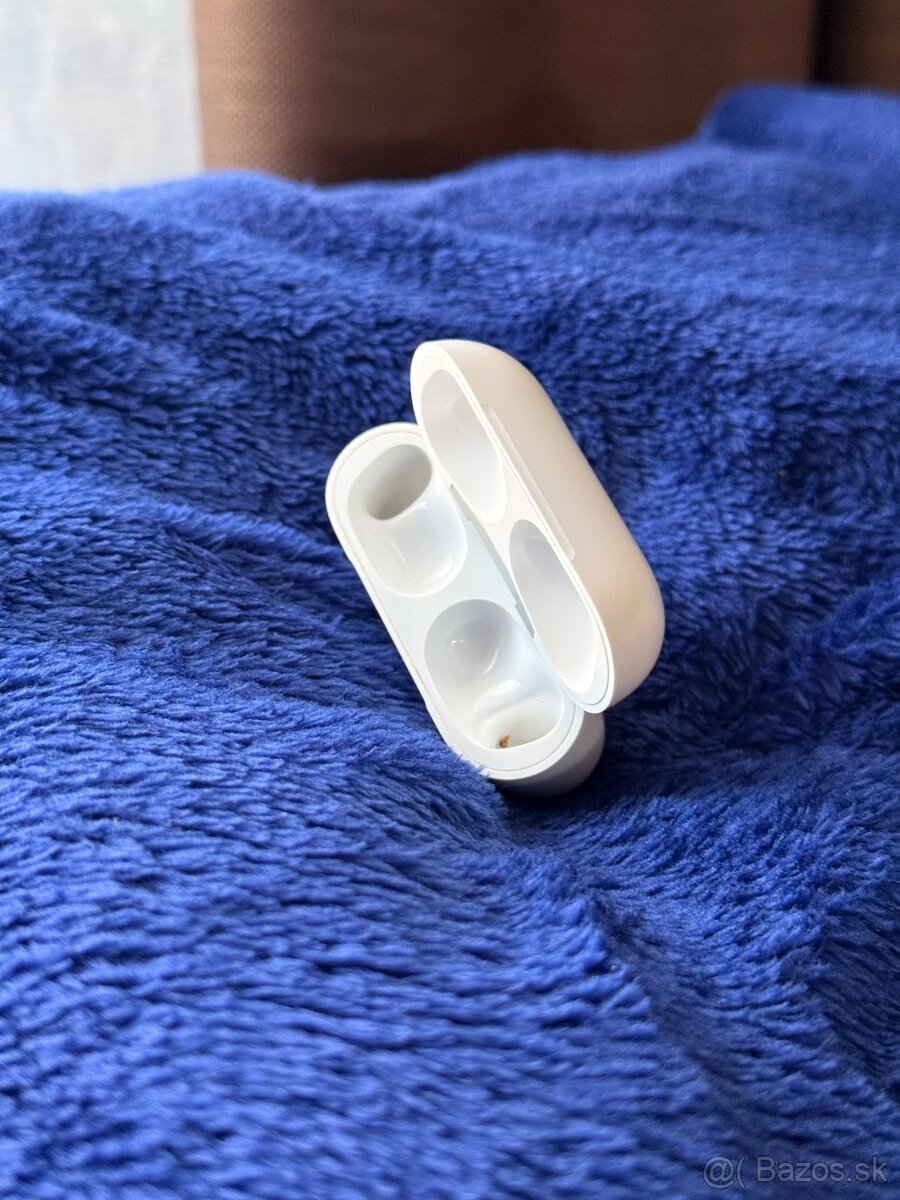Airpods 1.gen nabíjacie púzdro - 2