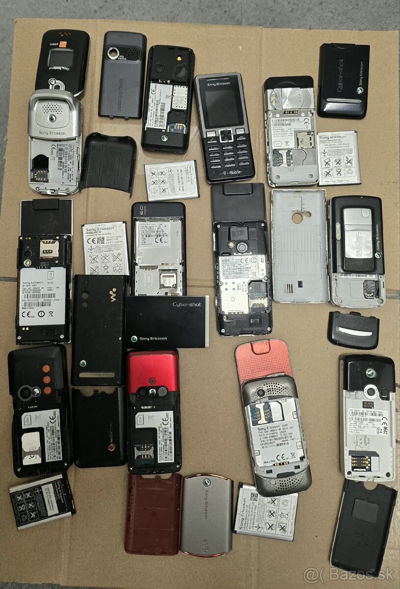 Mix telefónov Sony Ericsson tlačidlové - 2