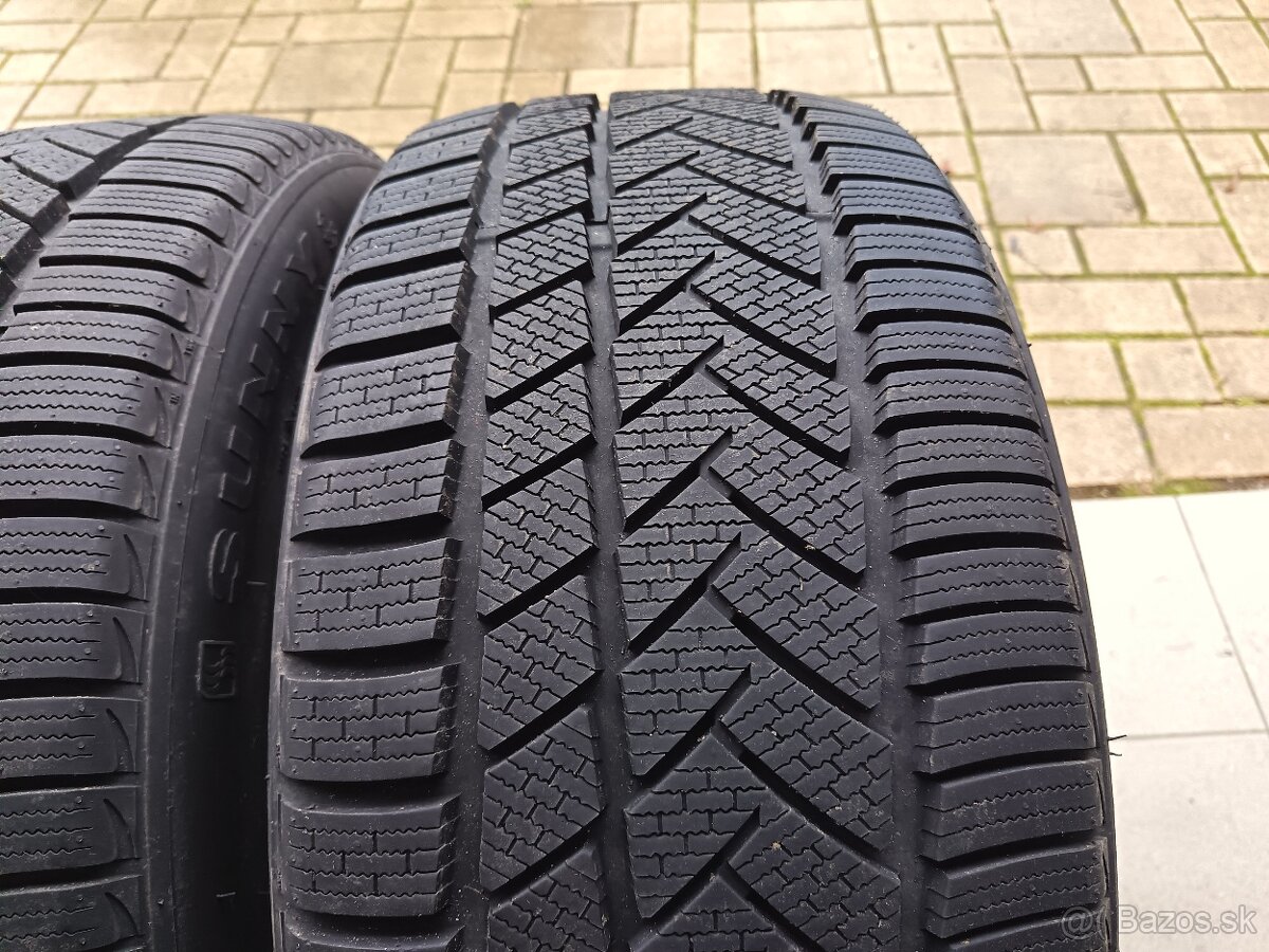 zimne pneu 235/45 R17 - 2