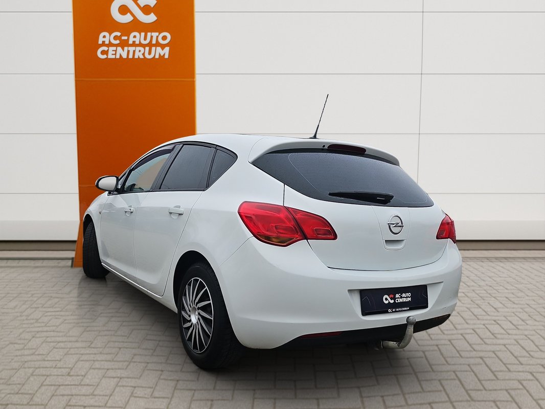 Opel Astra s automatickou prevodovkou - 2