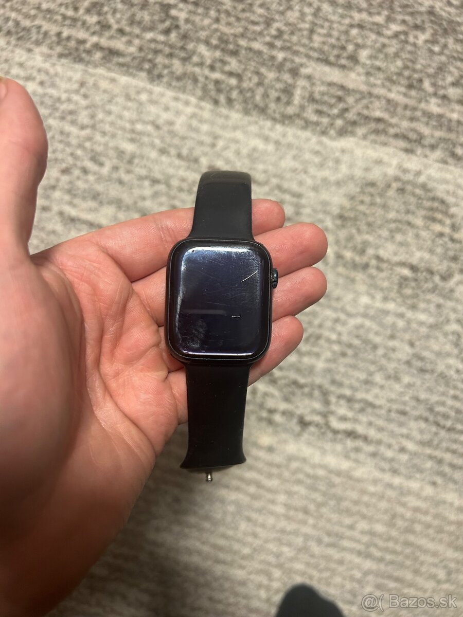 Predám Apple watch series 7 - 2