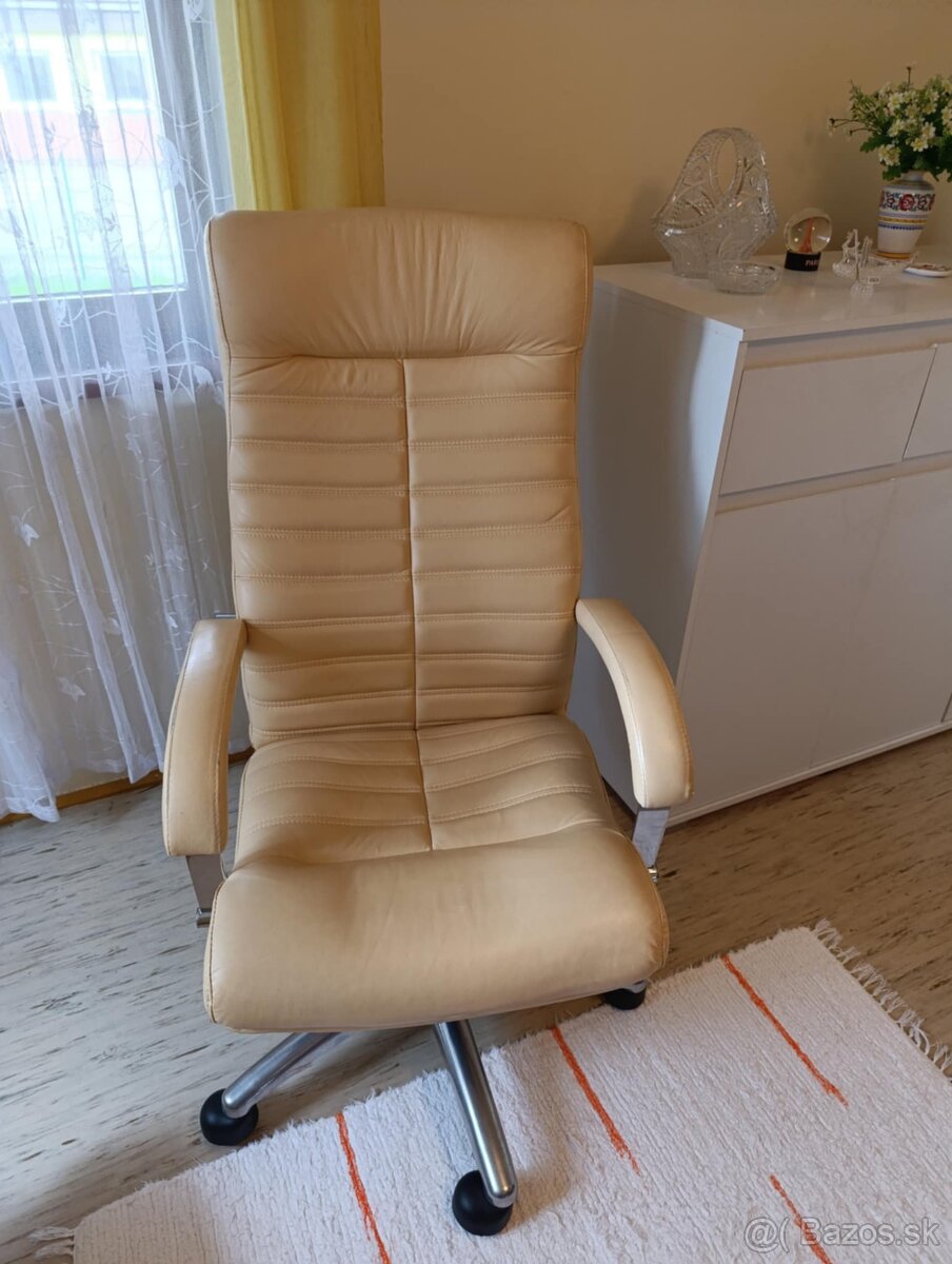 Kancelárske kreslo - 2
