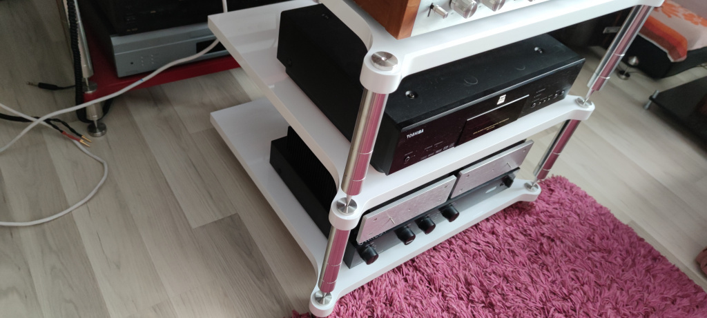 Stolík NEOHIGHEND LIGHT TRIPOD - 2