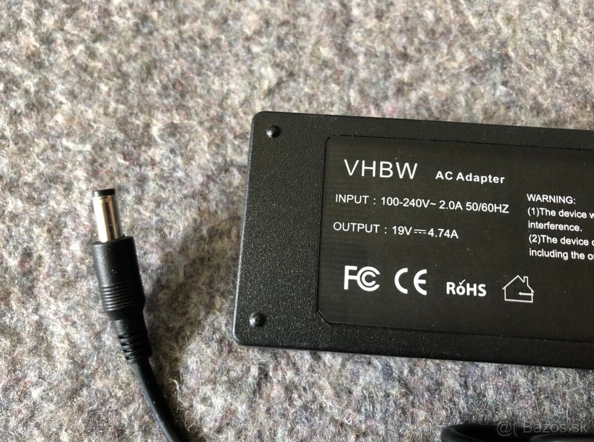 Nabíjačka na notebook TOSHIBA 19V 3,42A. . - 2