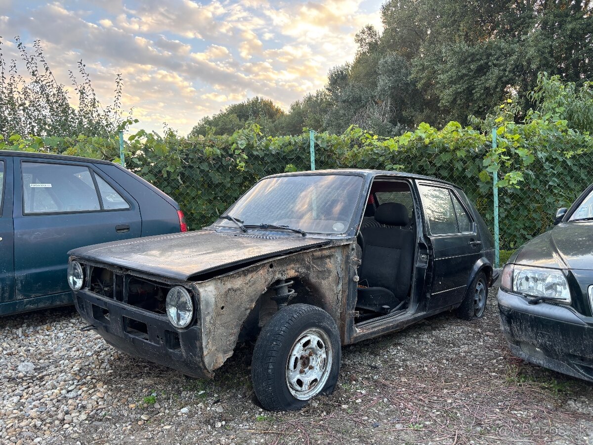 Volkswagen Golf MK1 - Rozpredám - 2