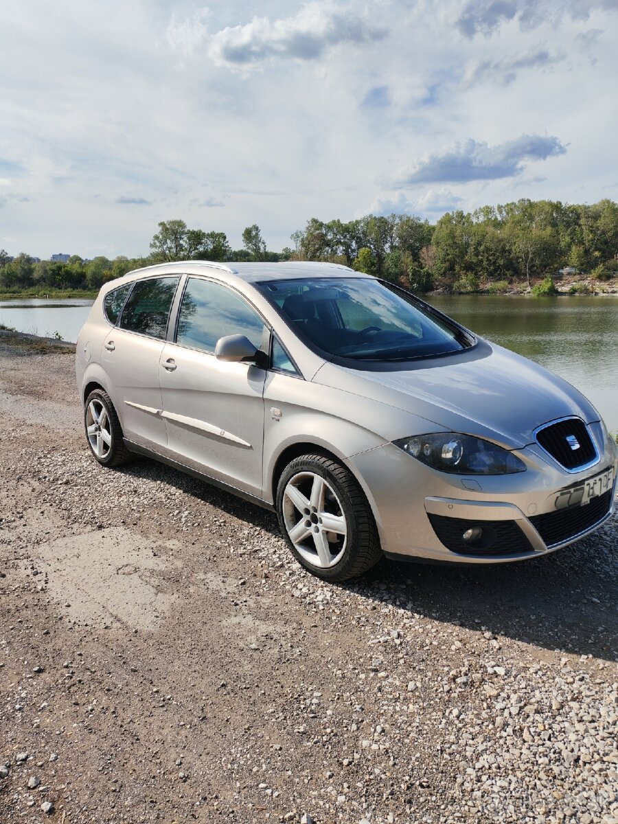 Ponúkam seat altea XL 1.8tsi - 2