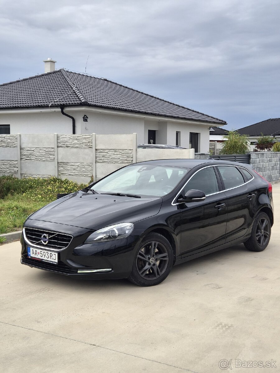 Volvo V40 2.0 D3 - 2
