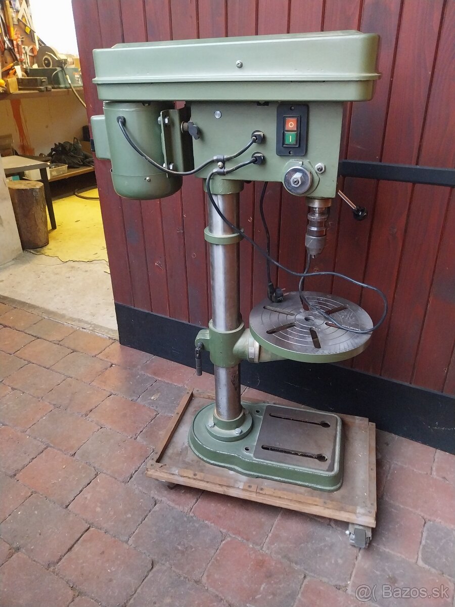 Stojanova vŕtačka 3 - 2