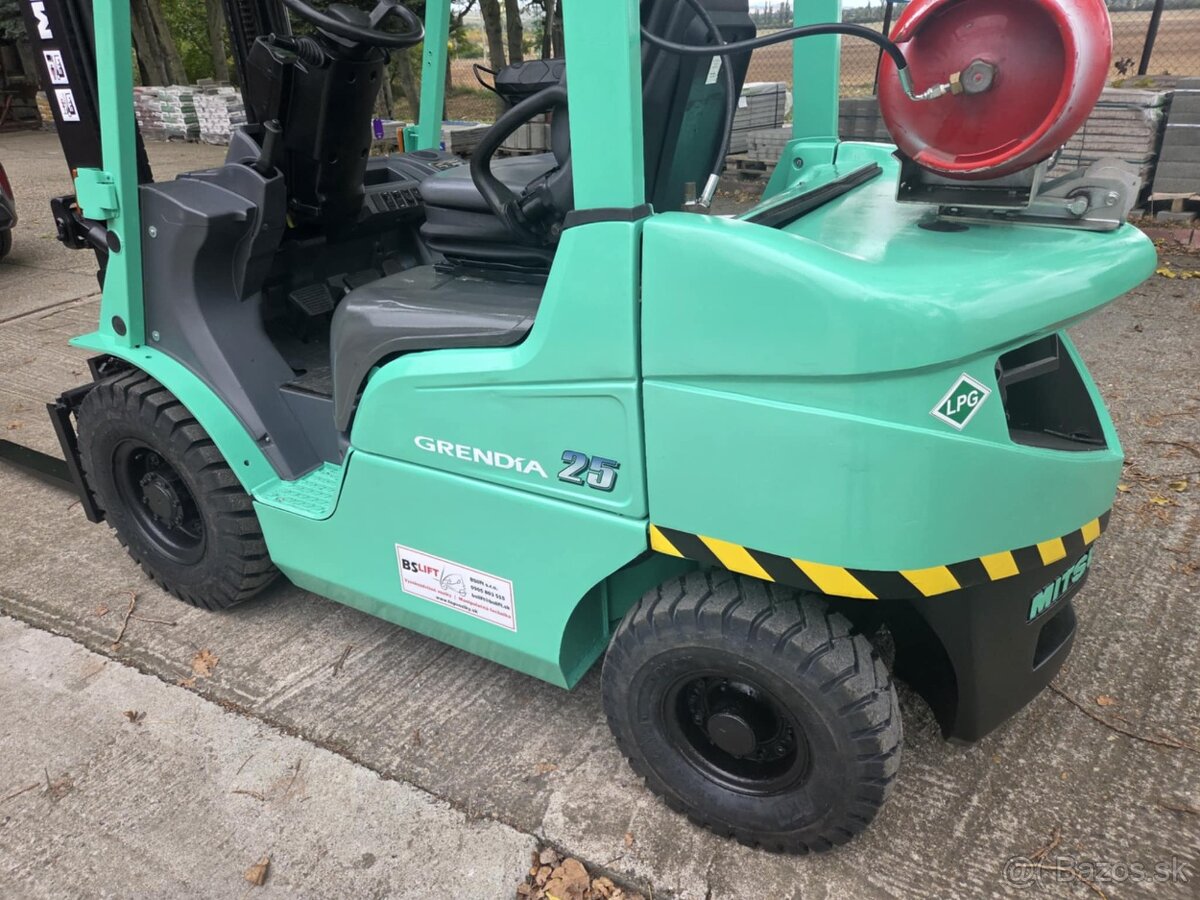 Vysokozdvižný vozík MITSUBISHI FG25NT LPG - 2