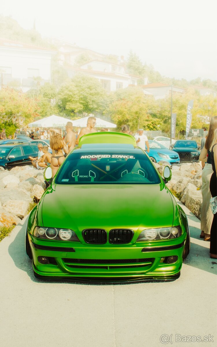 Graphic - Photo & Video production - Social media manager - 2