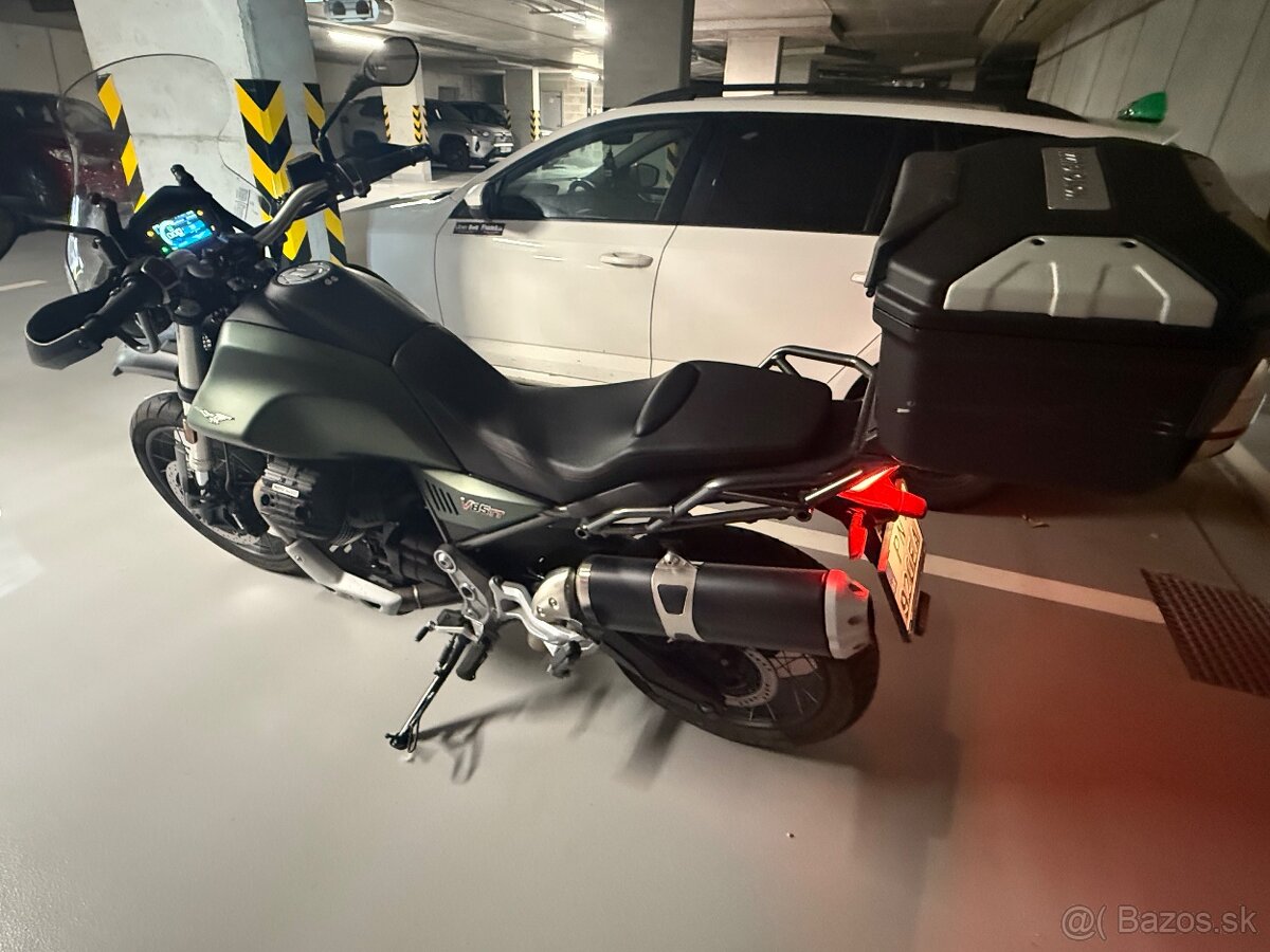 Moto Guzzi V85TT - 2