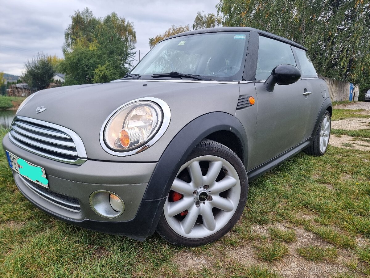MINI COOPER ONE 2010 matt - 2