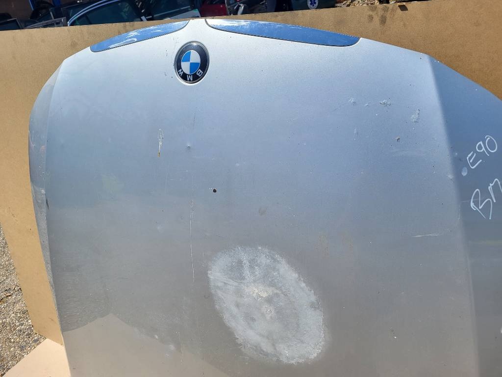 Bmw e90 e91 predna kapota - 2
