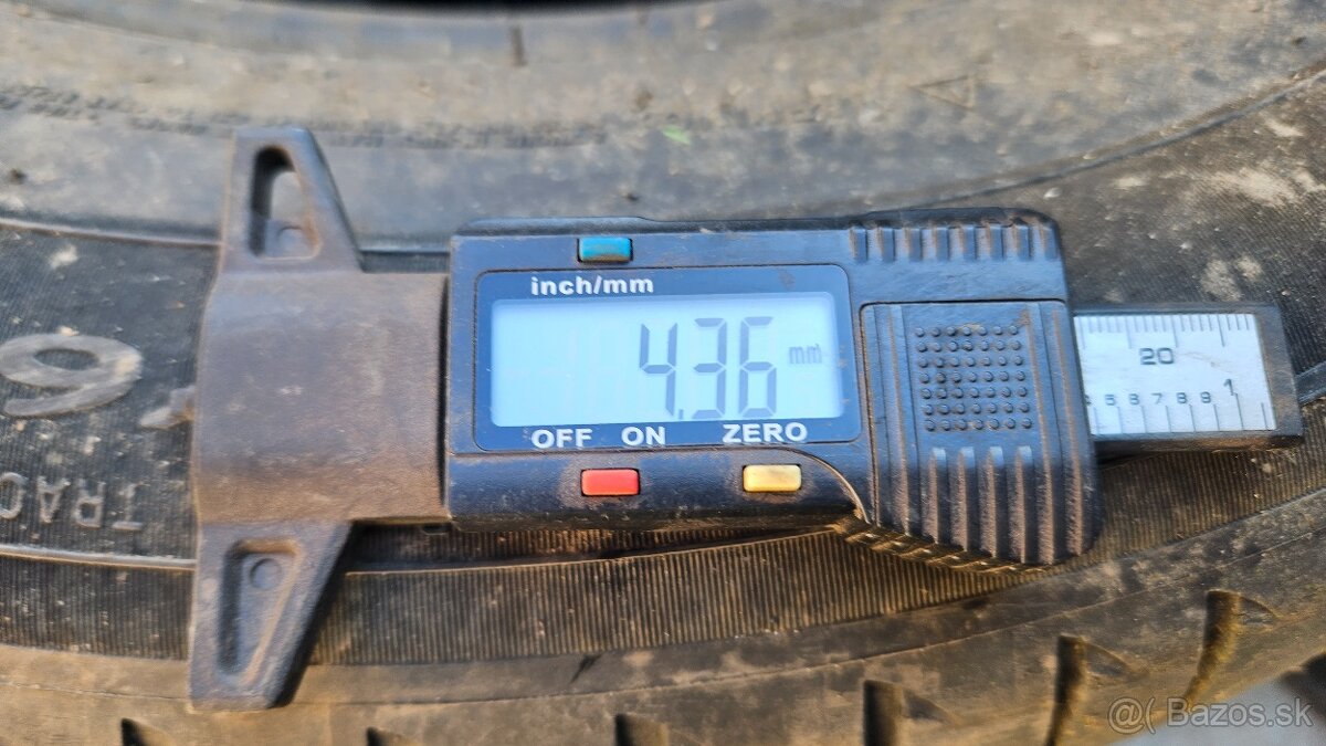 Letne pneu 215/65r17 michelin - 2