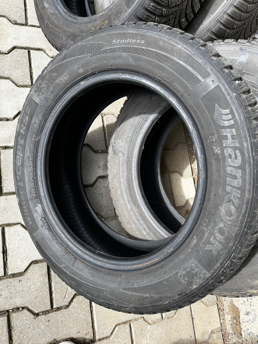 Bridgestone Blizzak LM005 a Hankook Winter i cept RS2 - 2