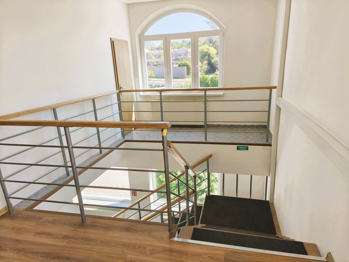 Kancelársky celok na prenájom - Dúbravka - 2