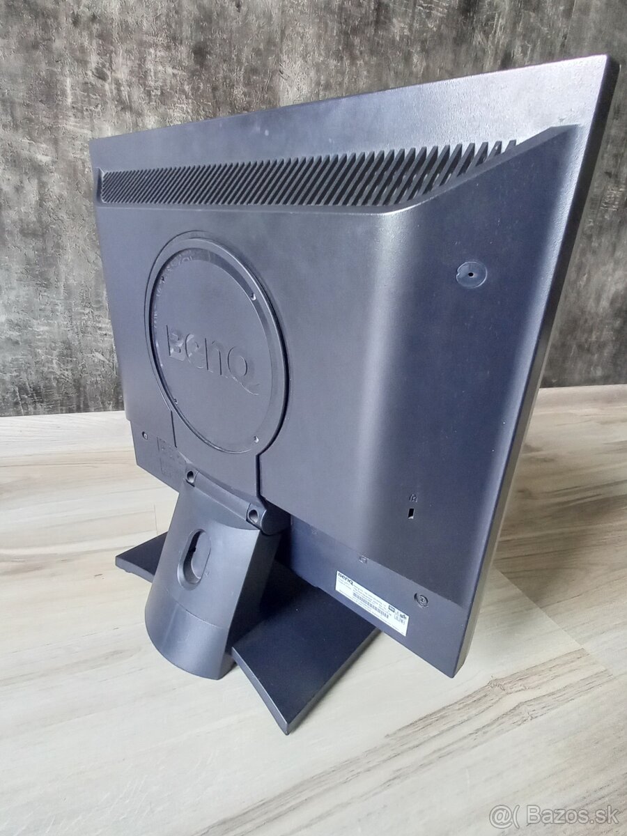 19" LCD Monitor BenQ Q9T4 - 2