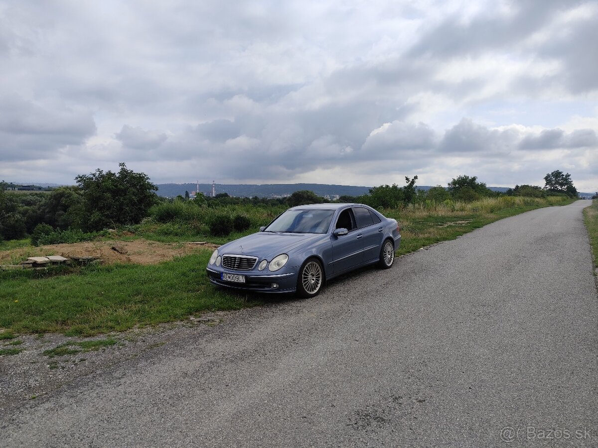 Mercedes E320i 4matic - 2