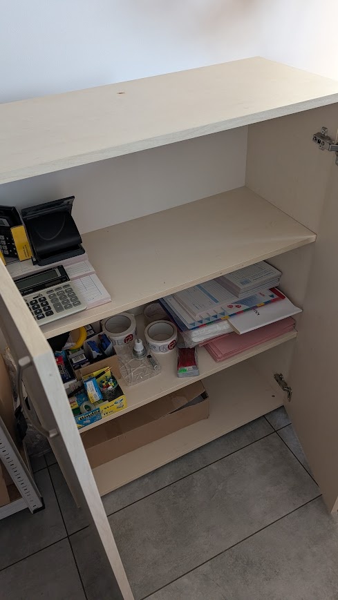 Predám kancelárske skrinky a police – rôzne typy - 2