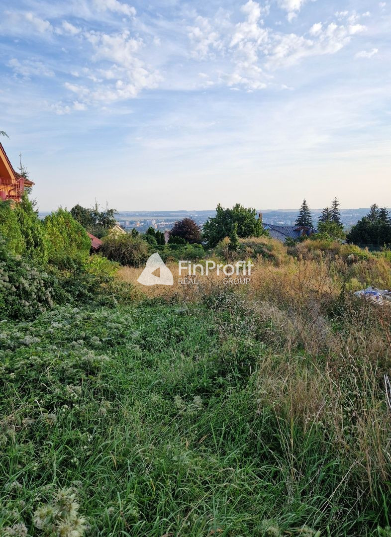 Na predaj pozemok s krásnym výhľadom na mesto, stavebné povo - 2