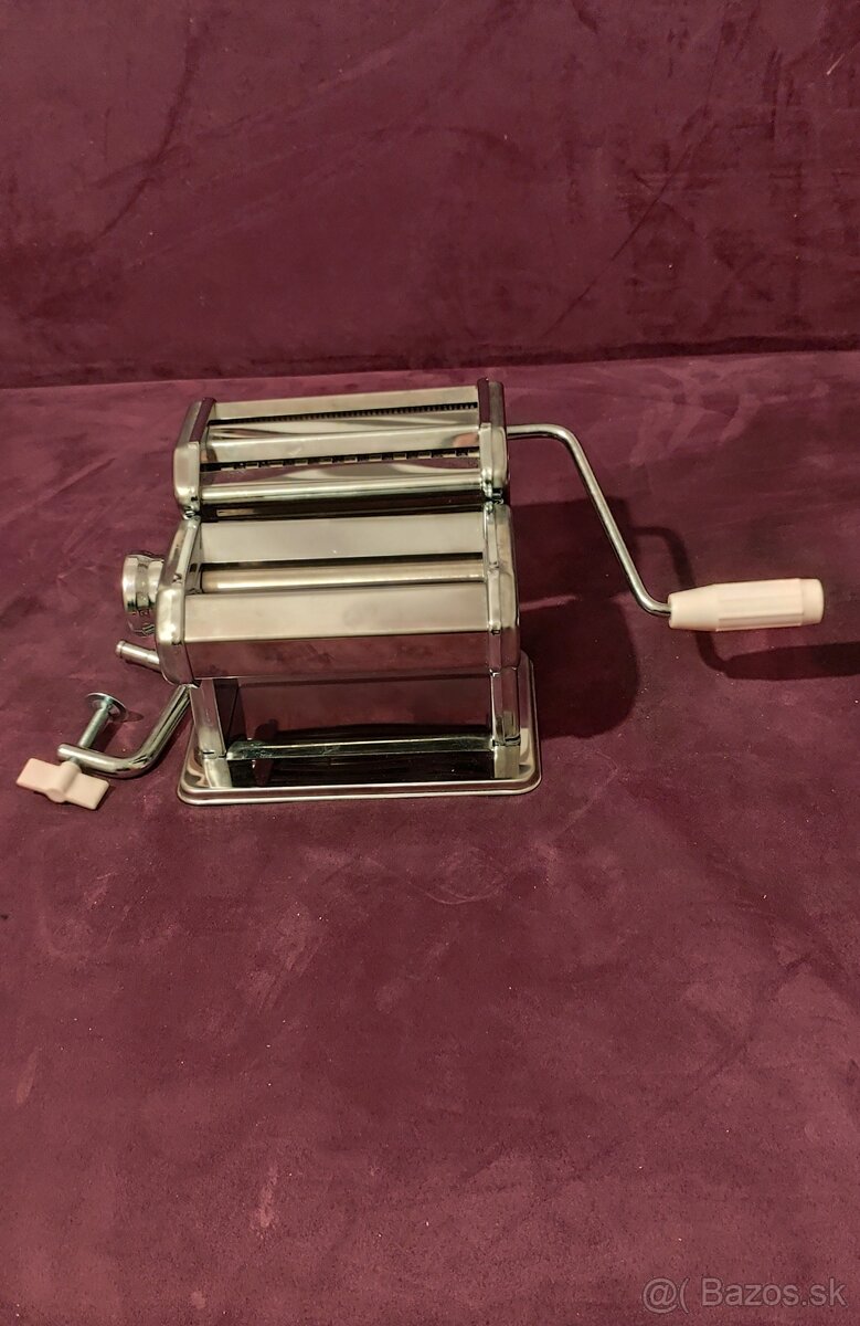 Predám strojček na cestoviny - 2