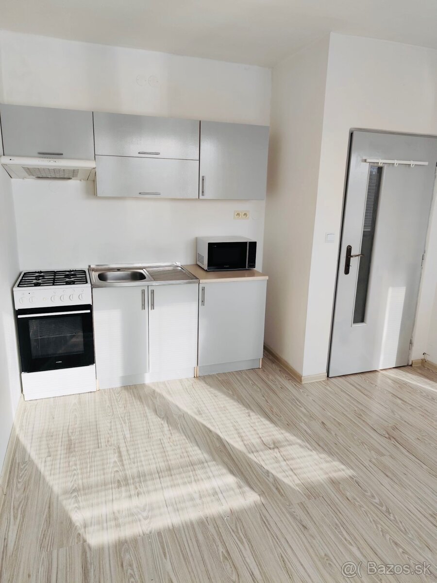 1-i slnečný byt v centre - 2