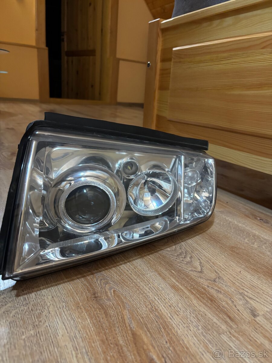 Svetlá Škoda Fabia 1 - 2