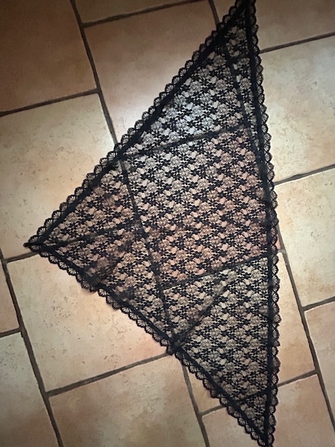 čierna čipkovaná šatka - 2