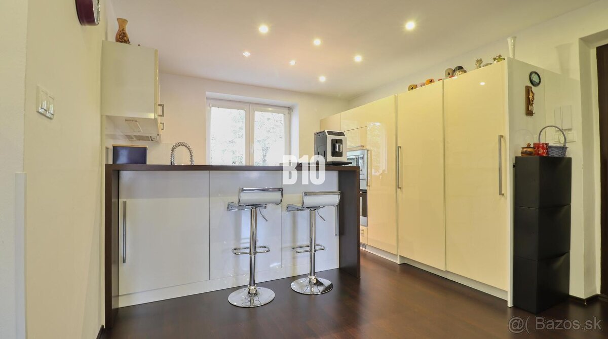 Komplet prerobený 3 izbový byt Martin - širšie centrum - 2