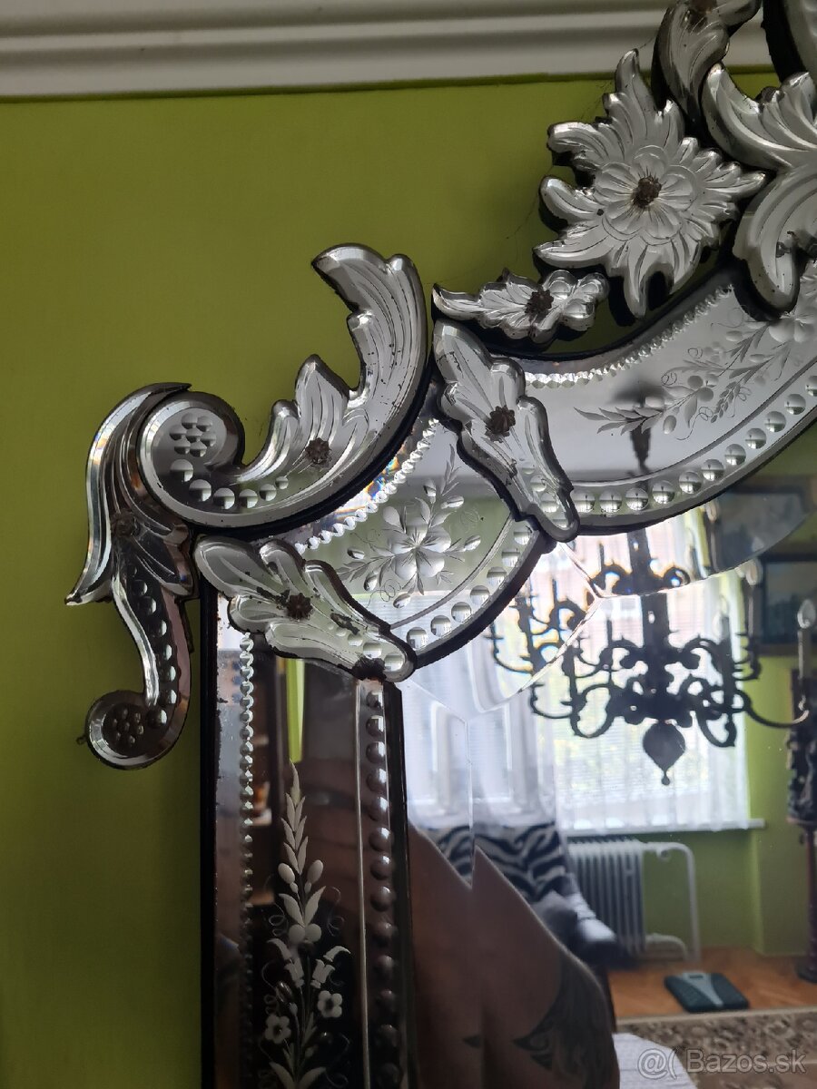Benatske zrkadlo masívny zdobený ram - 2