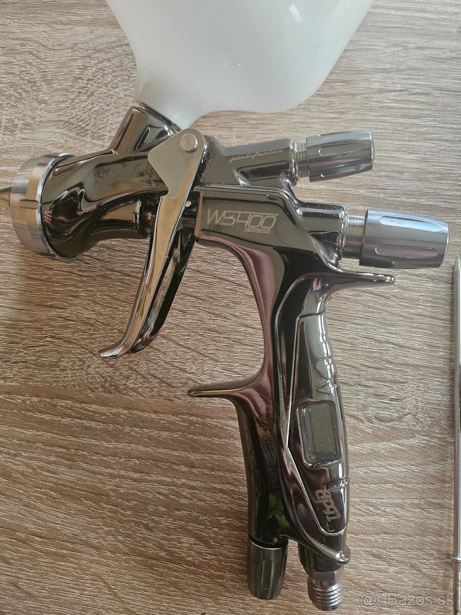 Predam striekaciu pištoľ Iwata - 2