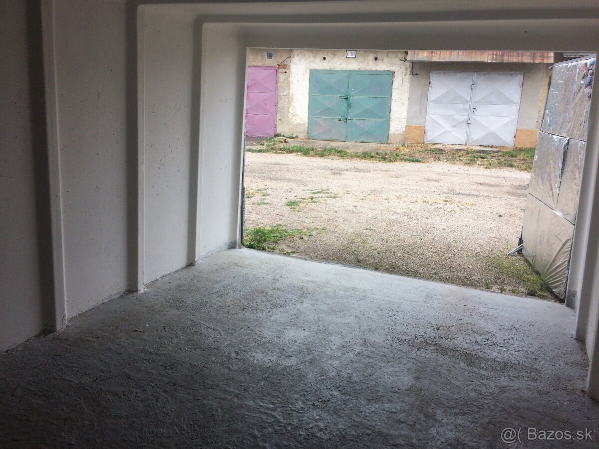 na predaj garáž - Prievidza / Sadová ulica - 2