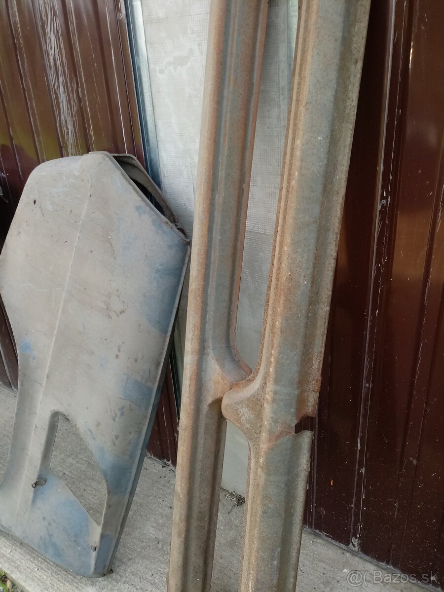 Predám prahy na Škoda 1000mb - 2