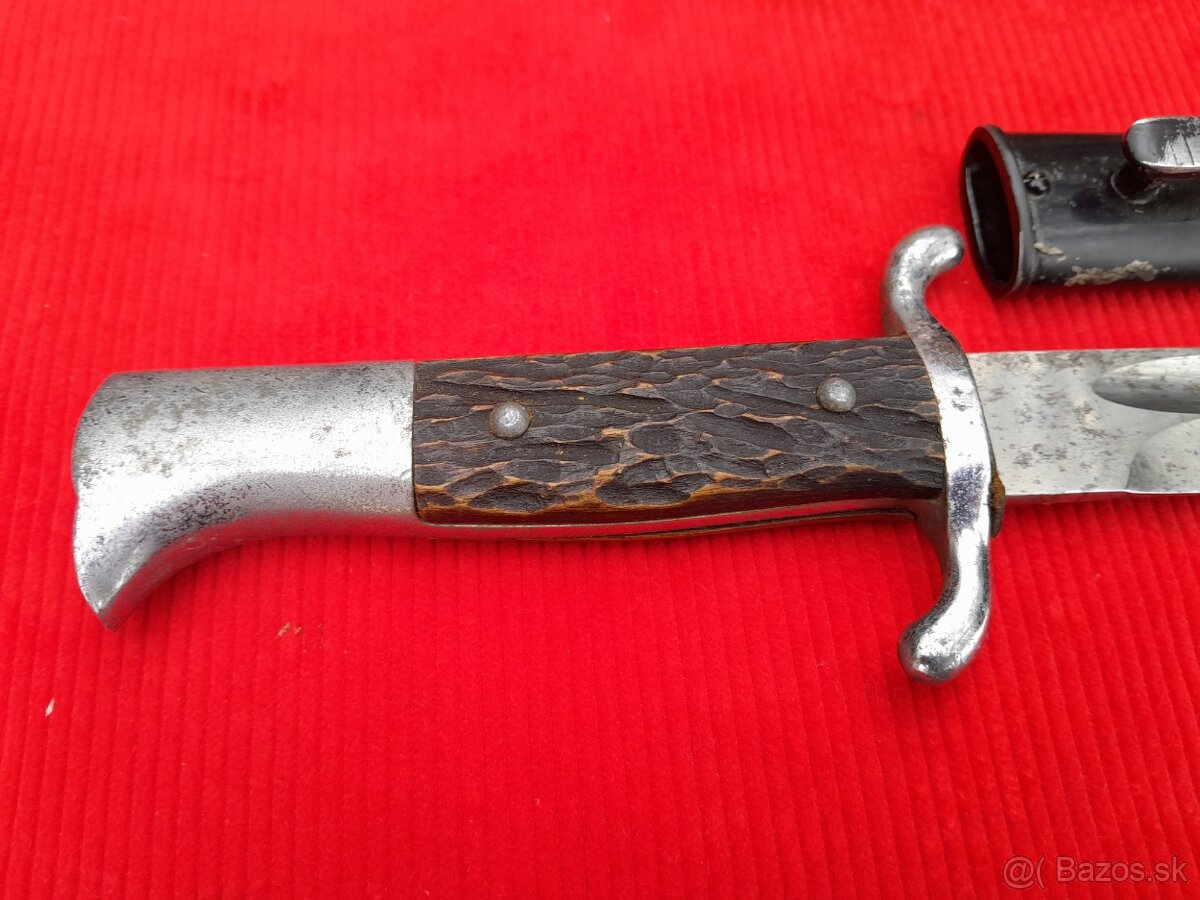 Nemecký vychádzkový bodák hasič dlhý. - 2