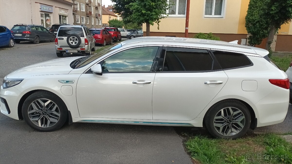 KIA Optima 2.0 Plugin Hybrid - 2