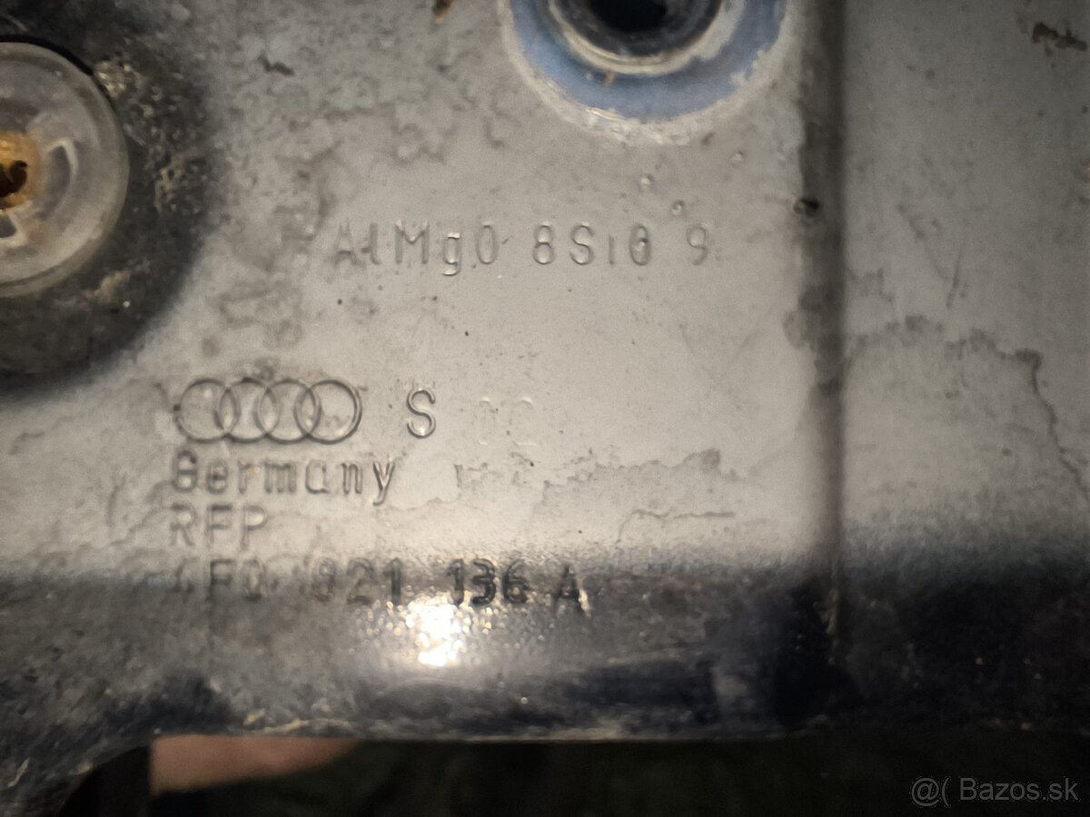 Hliníkové držiaky predných blatníkov Audi A6 C6 4f - 2