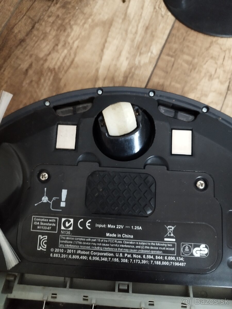 Robotický vysávač i robot roomba - 2