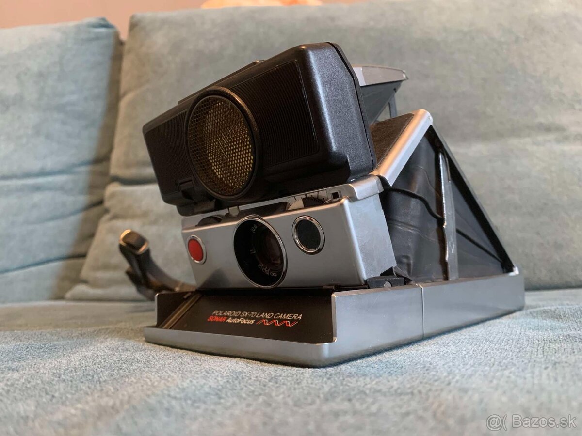 Predám instantný fotoaparát Polaroid SX70 Sonar - 2