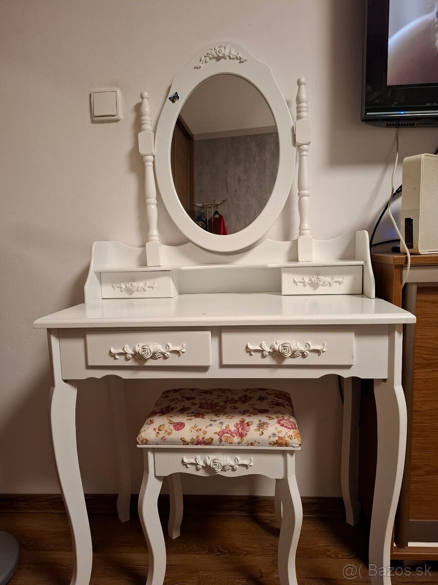 Toaletny stolik detsky - 2