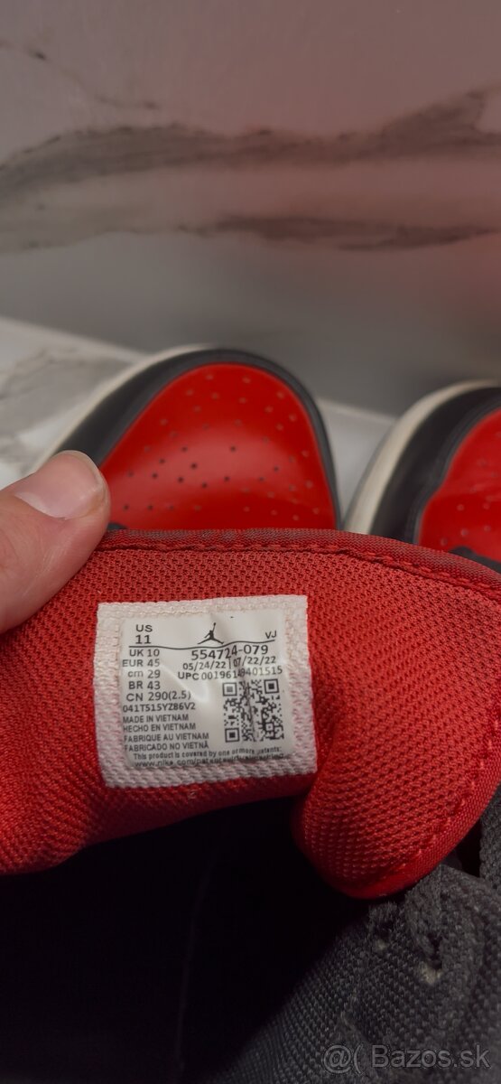 Nike Jordán 1 Mid Fire Red 2023 - 2