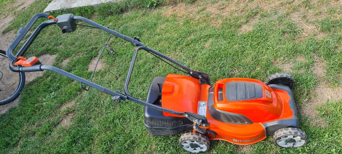 Kosačka Husqvarna LC141C - 2