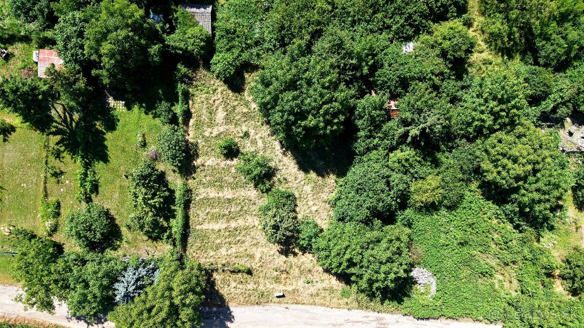 PREDAJ- POZEMOK DRÁŽOVCE - 2